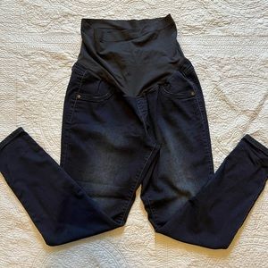 Maternity skinny jeans